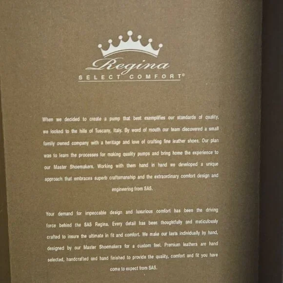 SAS Regina Pumps in Black - Picture 15 of 16